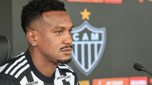 Edenilson é apresentado e surpreende revelando motivos para ter escolhido o Atlético-MG