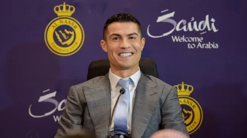 Cristiano Ronaldo recebe 200 milhões de euros por temporada.