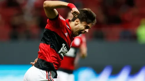 Rodrigo Caio volta ao time titular do Flamengo na noite desta terça-feira