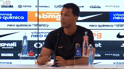 Fernando Lázaro, treinador do Corinthians (Foto: Reprodução / YouTube)