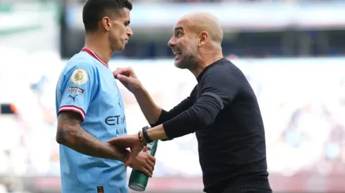 Relação com Guardiola pode ter motivado a saída de Cancelo do Manchester City; entenda