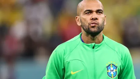 Patrocinadores rompem contrato com Daniel Alves após prisão do atleta