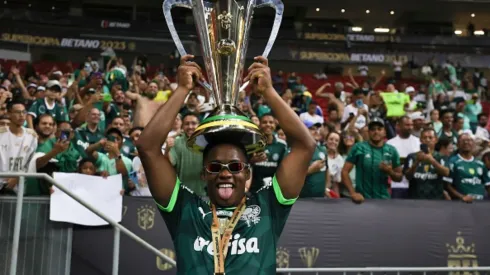 Endrick leva prêmio por sua atuação na temporada 2022; veja