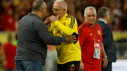 Marcos Braz disse não se arrepender de ter trocado Dorival Júnior por Vítor Pereira