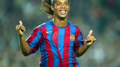 Ronaldinho revela quem é o zagueiro mais completo que já enfrentou
