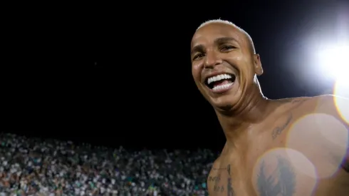 Deyverson pode trocar de equipe em breve