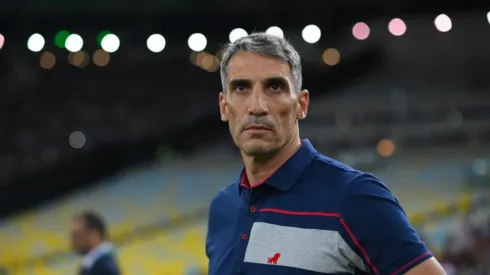 Vovjda deseja contratação de jogador do Athletico