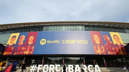 Grave: Ex-árbitro ameaçava Barcelona após clube deixar de efetuar pagamentos