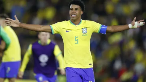 Palmeiras desiste e Andrey Santos pode ser anunciado por gigante brasileiro nos próximos dias