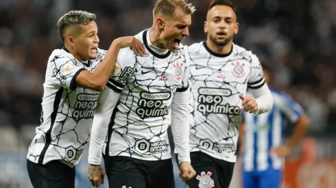 Corinthians v Avai - Brasileirao 2022