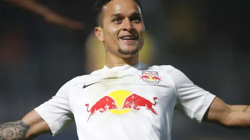 Treinador pede e gigante brasileiro pode fazer grande oferta por Artur, do RB Bragantino