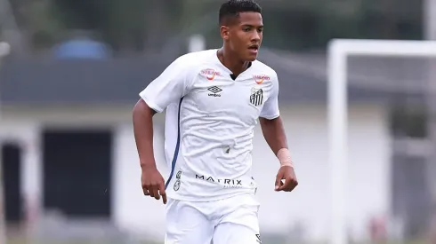 Ângelo Gabriel está perto de ser vendido para grande clube