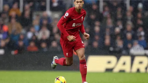 Virgil reconheceu abertamente que nenhum adversário de elite o impressionou tanto quanto Lionel Messi.