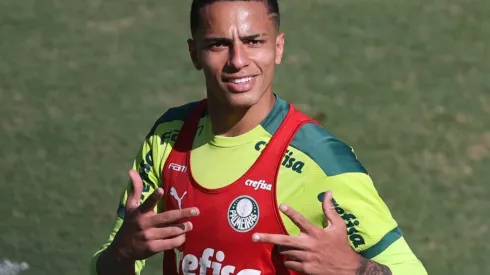 Grade clube da Premier League vem ao Brasil e pode fechar a contratação de Giovani, do Palmeiras