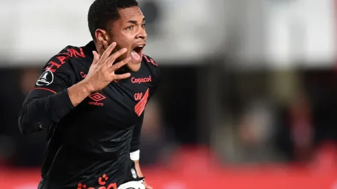 Estudiantes v Athletico Paranaense - Copa CONMEBOL Libertadores 2022