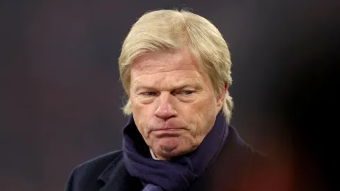 Oliver Kahn é um dos defensores da saída de Manuel Neuer do Bayern de Munique