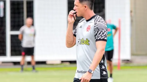 Vasco esquece Cuellar e pode trazer volante da Europa