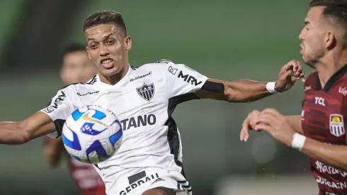 Na mira do Palmeiras, Pedrinho tem futuro definido