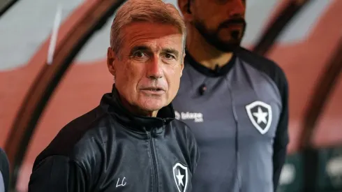 Botafogo surpreende e faz proposta oficial por destaque do futebol chinês