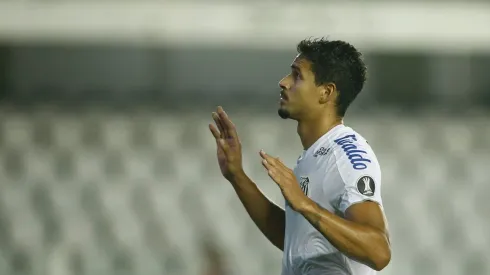 Santos v Delfin - Copa CONMEBOL Libertadores 2020