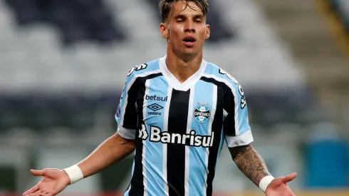 Gremio v Lanus - Copa CONMEBOL Sudamericana 2021