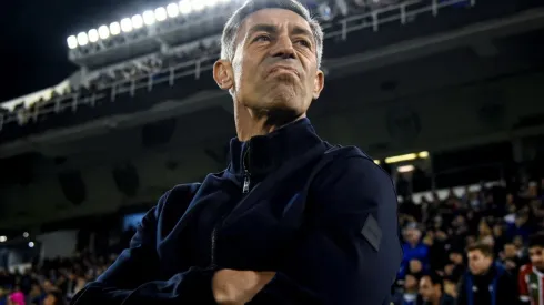 Pedro Caixinha se irrita e 'abre o jogo' sobre negociações de gigante brasileiro com Artur
