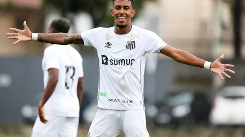 Santos vai receber R$ 500 mil pelo empréstimo de Rwan Seco ao Vasco