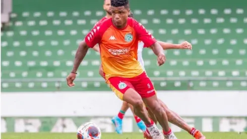 São Paulo quer atravessar negociação de Jamerson com o Coritiba