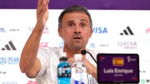 Luís Enrique viajou para se reunir com representantes do Chelsea