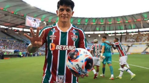 Cano do Fluminense.