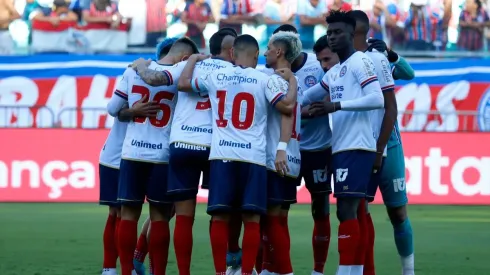 Vitoria surpreende e quer tirar destaque do Bahia