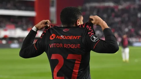 Alexandre Mattos disse que Vitor Roque vai continuar no Athletico