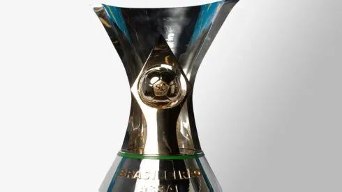 António Oliveira foi o primeiro treinador demitido após o início do Brasileirão