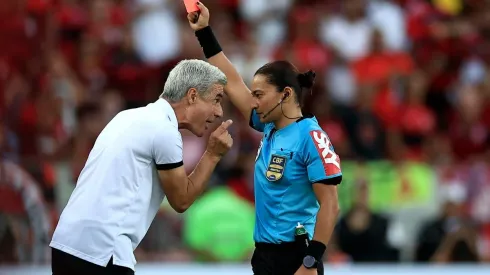 Luis Castro revelou o motivo de ter ficado irado contra Edina