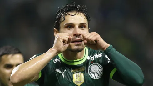 SAO PAULO, BRAZIL – APRIL 29: Raphael Veiga of Palmeiras celebrates after scoring the team's second goal during a match between Palmeiras and Corinthians as part of Brasileirao 2023 at Allianz Parque on April 29, 2023 in Sao Paulo, Brazil. (Photo by Miguel Schincariol/Getty Images)