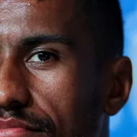 Paulinho é \'liberado\' pelo Corinthians e já tem data para assinar com novo clube