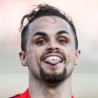 Gigante brasileiro acerta a contratação do atacante Michael, ex-Flamengo