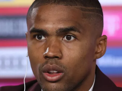Douglas Costa confirma conversas e pode pintar com as cores de um dos maiores clubes do futebol brasileiro