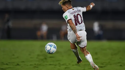 Santos ainda não definiu se irá comprar Soteldo (Photo by Pablo Porciuncula - Pool/Getty Images)