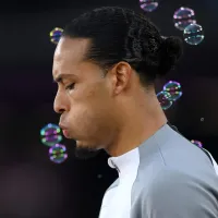 Virgil van Dijk deixa Messi e Cristiano Ronaldo de lado e escala 2 atacantes para seu time dos sonhos
