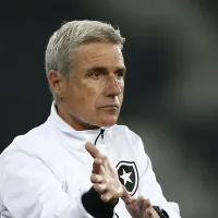 Em fim de contrato com o Botafogo, Luis Castro deixa o Al-Hilal \'de lado\' abre conversas para assinar contrato com gigante do futebol brasileiro