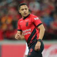 \'Substituto de Busquets\'; Barcelona não para em Vitor Roque e quer anunciar badalado meio-campista do futebol brasileiro
