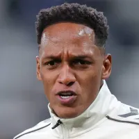 Gigante do futebol brasileiro se aproxima da contratação do zagueiro Mina, ex-Palmeiras e livre no mercado da bola