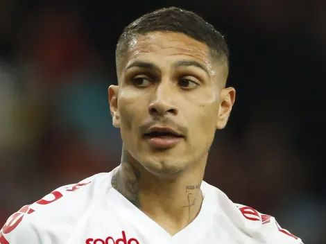 Contrato de 1 ano: Guerrero, ex-Corinthians e Flamengo, sinaliza positivamente para assinar com clube do futebol brasileiro