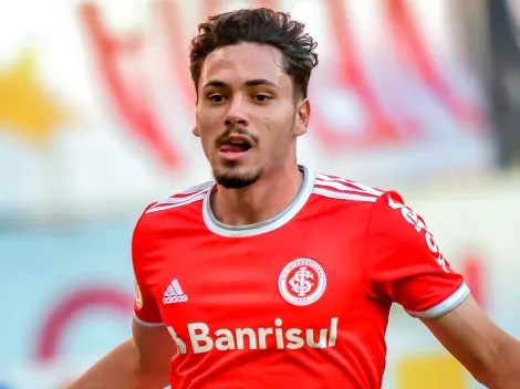 Contrato até 2027: Gigante do futebol brasileiro avança no interesse e pode fechar a contratação do meia Maurício, destaque do Internacional