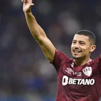 Pode sair! Gigante da Premier League deve fazer proposta milionária por André, do Fluminense