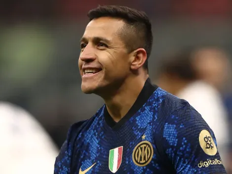 Alexis Sánchez surpreende e aceita assinar contrato de dois anos com gigante do futebol brasileiro