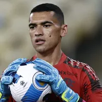 Gigante do futebol brasileiro vai com tudo para fechar com o goleiro Santos, do Flamengo