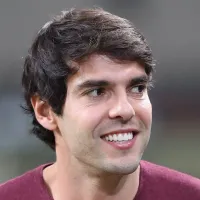 Kaká não fica em cima do muro e escolhe entre Ronaldo e Ronaldinho