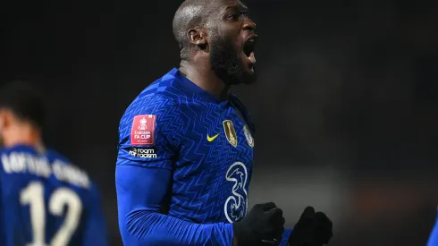LUTON, ENGLAND - MARCH 02: Romelu Lukaku of Chelsea celebrates after scoring their team's third goal during the Emirates FA Cup Fifth Round match between Luton Town and Chelsea at Kenilworth Road on March 02, 2022 in Luton, England. (Photo by Michael Regan/Getty Images)